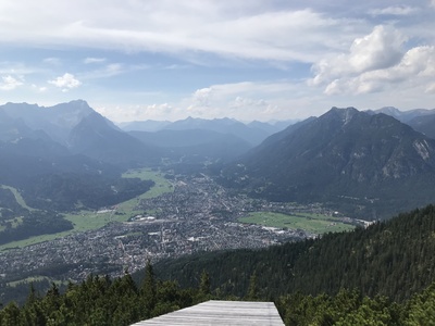 Blick auf Garmisch-Partenkirchen vom Wank / Foto: Alexander Hauk