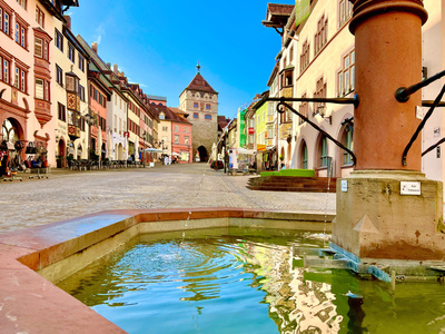 Rottweil Altstadt mit Brunnen