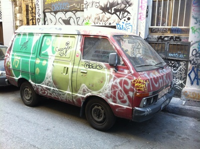 Mikrobus voller Graffitis / Foto: Alexander Hauk
