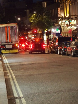 die Ampel zeigt rot