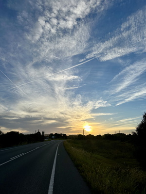 Fahrt in den Sonnenuntergang