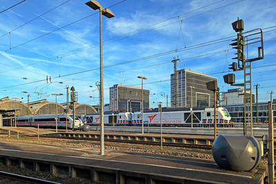 Bahndienste im Hbf Karlsruhe Bahndienste im Hbf Karlsruhe