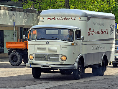 Oldtimer Möbelwagen Oldtimer Möbelwagen