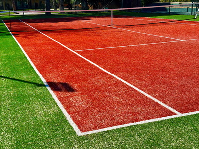 Tennisplatz mit Ganzjahresbelag Tennisplatz mit Ganzjahresbelag