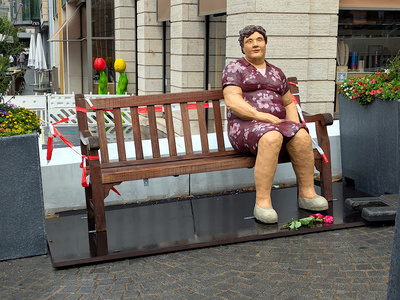 (Nur noch) eine Dame in Pforzheim (Nur noch) eine Dame in Pforzheim