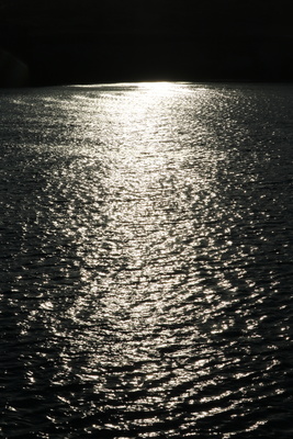 Sonnenstrahlen im Meer Sonnenstrahlen im Meer
