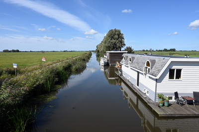 Hausboote bei Bergum Hausboote bei Bergum