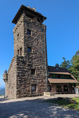 Aussichtstum über Loffenau beim Gasthaus Teufelsmühle Aussichtstum über Loffenau beim Gasthaus Teufelsmühle