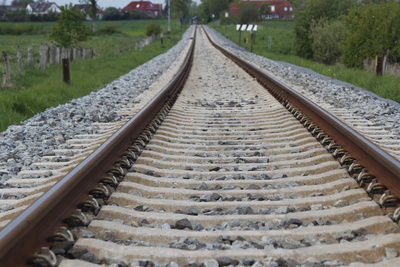 Gerade Bahn für den Zugverkehr