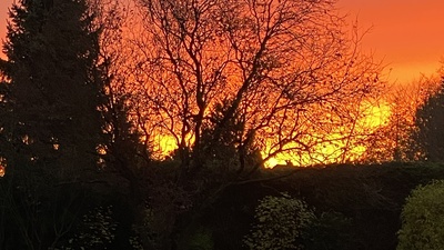 Der Himmel brennt Der Himmel brennt