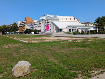 Pforzheim - Waisenhausplatz, Stadttheater, Gelbes Haus