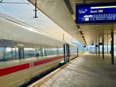 ICE nach Basel