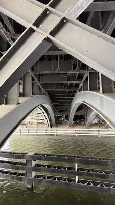 Brüke am Schiffbauerdamm - Stahlkonstruktion