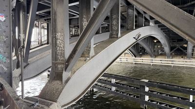Brücke am Schiffbauerdamm - Stahlträger
