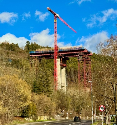 Autobahn-Hochbr&uuml;cke &uuml;ber den Neckar bei Horb_1