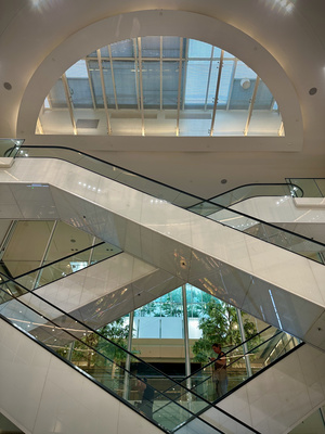 Rolltreppen in Bon March&eacute; - Paris
