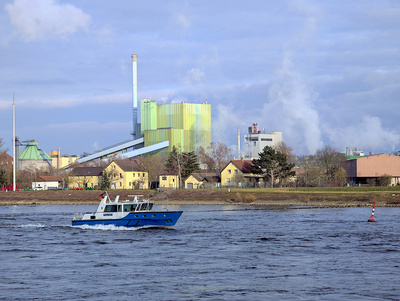 Auf und am Rhein bei Maxau