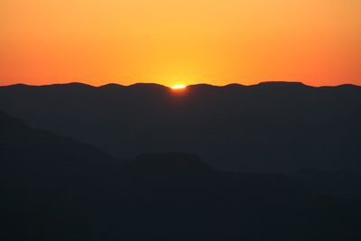 Sonnenaufgang am Grand Canyon Nationalpark, USA, Arizona, 2009, Ver&ouml;ffentlichung bitte nur mit Urhebernennung/Quelle: Alexander Hauk / alexander-hauk.deHauk