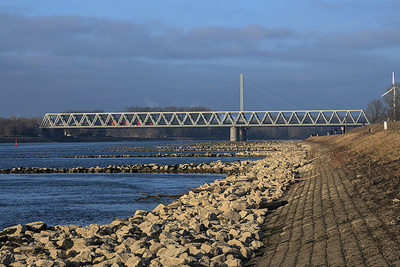 Eisenbahnbr&uuml;cke