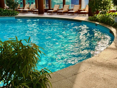 indoor-Pool im Hotel