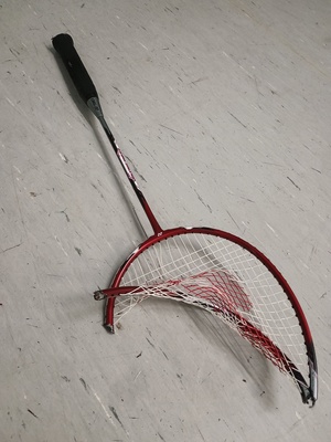 Badminton Schl&auml;ger kaputt