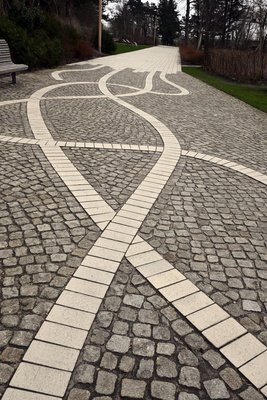 Weg sch&ouml;n gestaltet