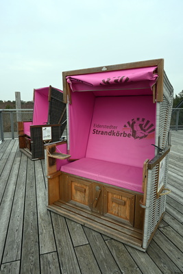 Strandk&ouml;rbe bei Hensler im Ahoi auf dem Erlebnishus