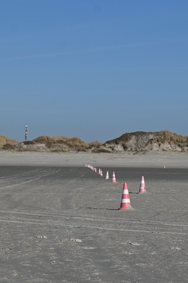 Markierung f&uuml;r die Strandsegler von SPO