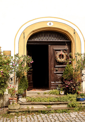 sch&ouml;ne alte Eingangst&uuml;re