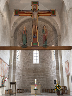 Altenstadt Basilika &ndash; Triumphkreuz mit Trauernden und romanischer Apsis