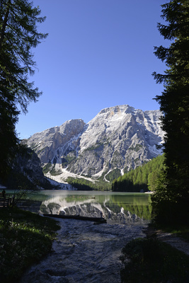 Naturidyll und beliebtes Ausflugsziel in S&uuml;dtirol: Der Pragser Wildsee. 
