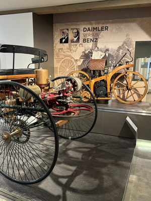 Automobil-Geschichte im Museum