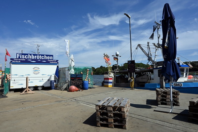 Fischverkauf im Fischereihafen